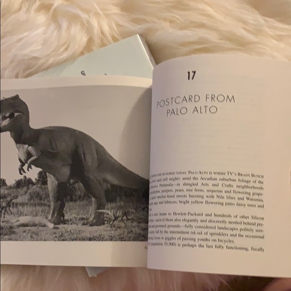 SALE!!! Douglas Coupland set of 2 books - Picture 4 of 6